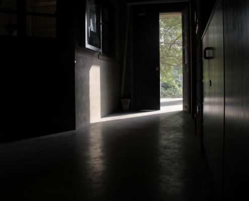 DOOR-BLACK & WHITE-COLOR-PHOTOGRAPHY-XANDRIA NOIR